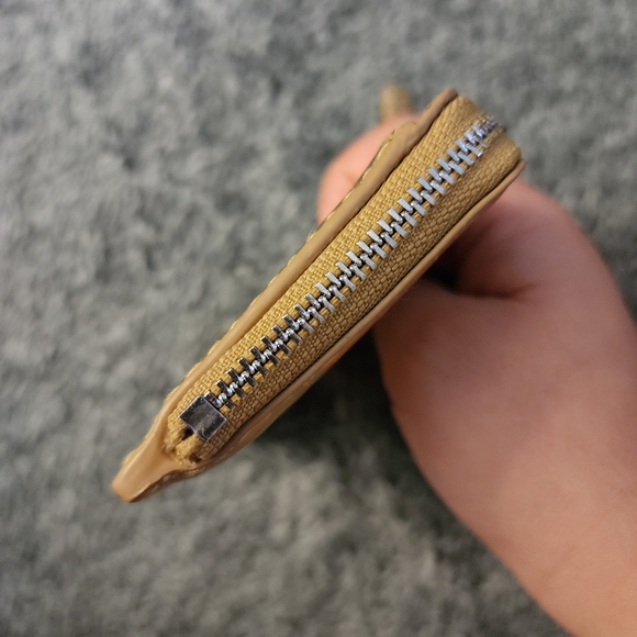 Madewell Zip Card Case Holder Gold Metallic Crocodile Embossed - Picture 4 of 8